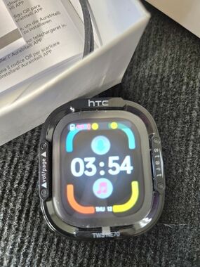 HTC Black Smartwatch - Colorful Fitness Display